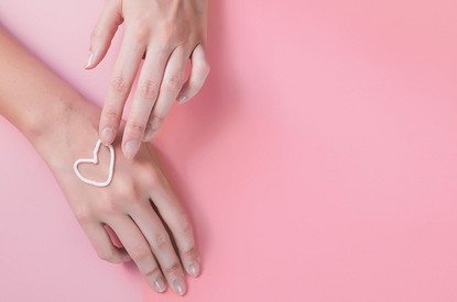 Как ухаживать за руками зимой: 7 простых правил, о которых ты забываешь