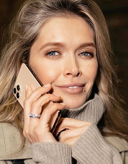 «Меня передергивает»: Вера Брежнева рассказала, почему ненавидит обращение «дорогая»