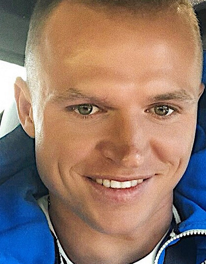Дмитрий Тарасов заявил, что готов выплачивать 15 тысяч рублей алиментов (изначально было 400)