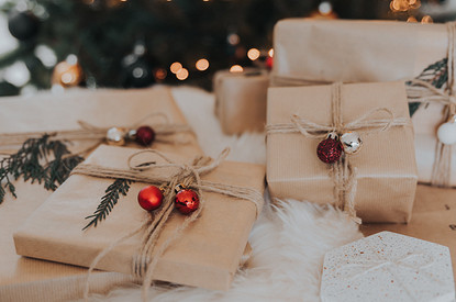 Когда настал кризис идей: 10 модных подарков на Новый год для мужчины