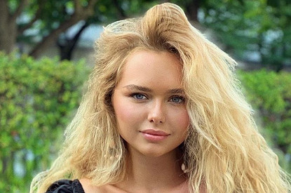 Стеша Маликова поймала букет невесты (видео)