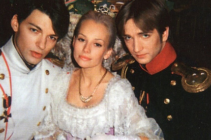 Как сейчас выглядят и чем занимаются актеры из сериала «Бедная Настя»