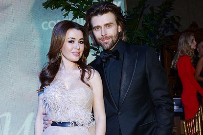 «Гладкого льда»: Анастасия Заворотнюк поддержала мужа перед выступлением