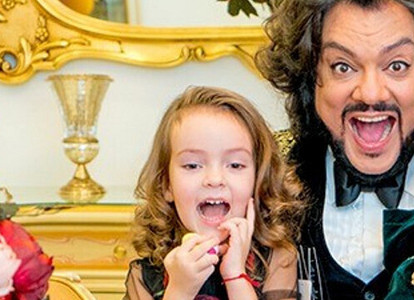 Папа может: знаменитые мужчины, которые в одиночку воспитывают детей