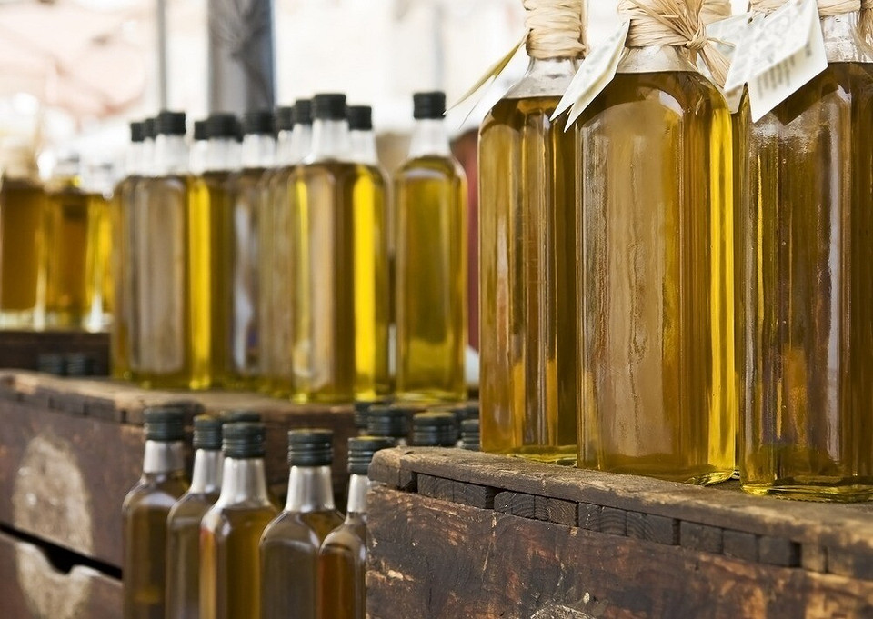 Где хранить оливковое масло после вскрытия бутылки, чтобы оно не испортилось