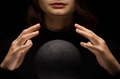 Ретроградный Меркурий, полнолуние и обратный Уран: как защититься от негативного влияния планет