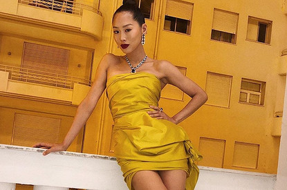 Модные платья для женщин на Новый год 2020: актуальные варианты для каждого типа фигуры (30 моделей)