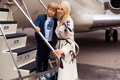 Яна Рудковская рассказала, как уговаривает сына сниматься в реалити-шоу