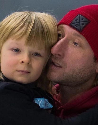 Евгений Плющенко заявил, что шестилетний сын зарабатывает больше него