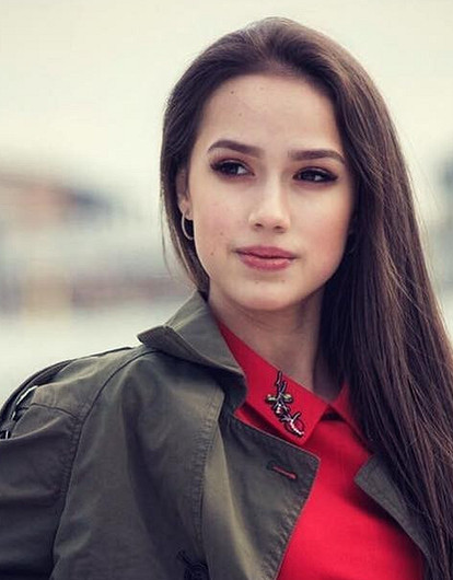 «Я не донесла мысль»: Алина Загитова передумала уходить из большого спорта