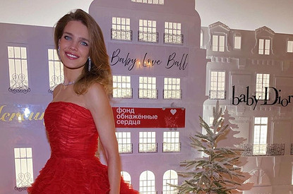 Наталья Водянова расцеловала Филиппа Киркорова во время медленного танца (видео)