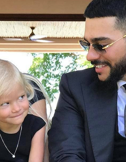 «Всем, кто не вместе»: мама Тимати дала совет расставшимся парам, у которых есть дети (видео)