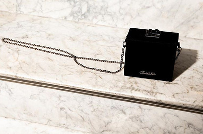 Карьера, драма или драйв: что говорит о тебе твоя сумка