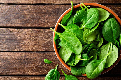 Поможет похудеть: полезные свойства и противопоказания шпината