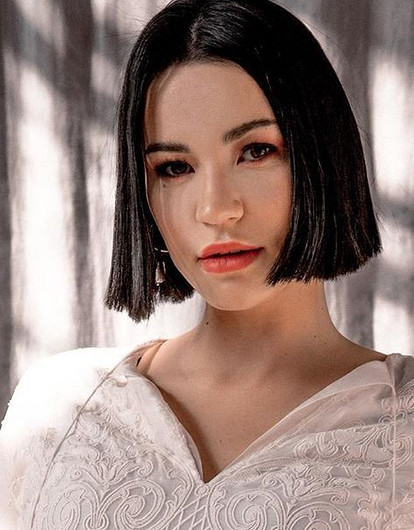 «Ипотечный замок»: Ида Галич с мужем купили шикарный особняк