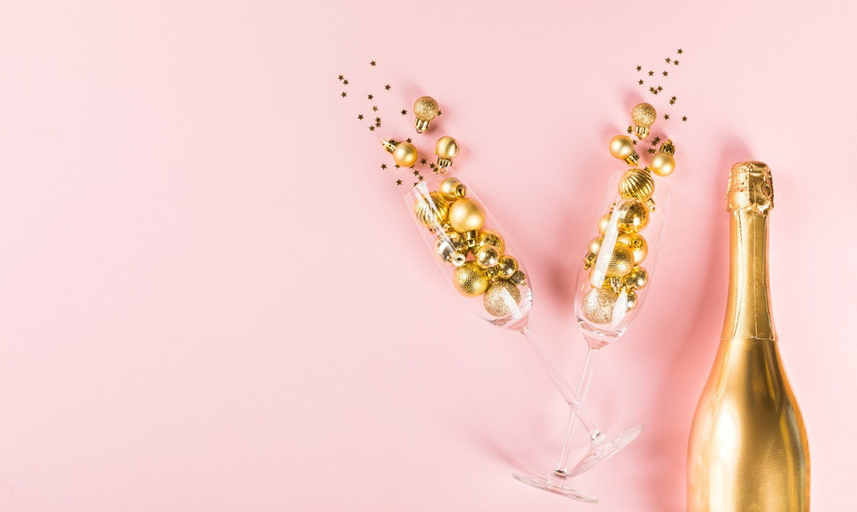 Гадание на шампанском на Новый год: очень классный способ