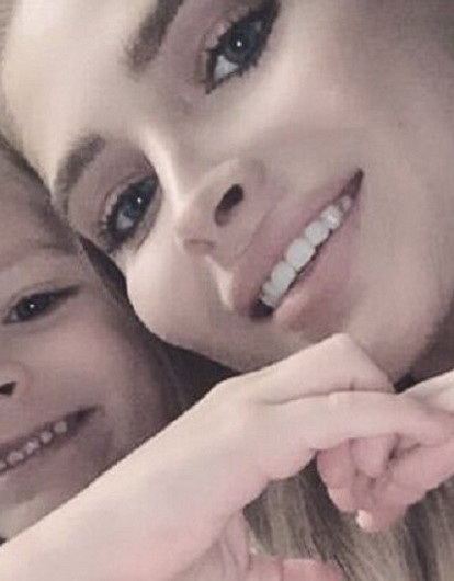 Дочь Алены Шишковой и Тимати впервые снялась для обложки глянцевого журнала