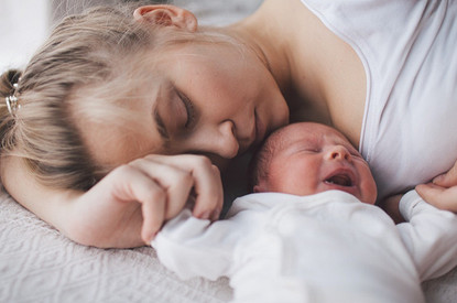 У ребенка лезут зубы: 6 простых методов, как облегчить боль