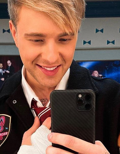 «Пацаны, ставьте плюсы»: Егор Крид опубликовал фото в подштанниках