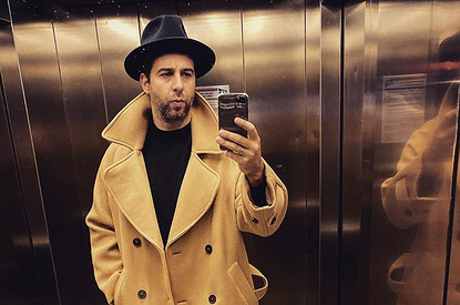 Иван Ургант посмеялся над Настей Ивлеевой, обсуждая «эротический» каток в Новосибирске (видео)