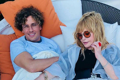 «Хочу успеть»: Максим Галкин признался, что Пугачева боится не увидеть повзрослевших Лизу и Гарри (видео)