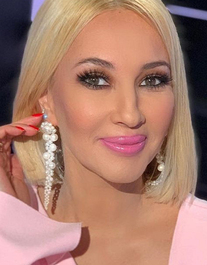 «Моя королева»: Тина Канделаки навестила Леру Кудрявцеву в больнице (видео)