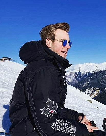 Актриса Агния Дитковските опубликовала фото своего младшего брата (такой красавчик)