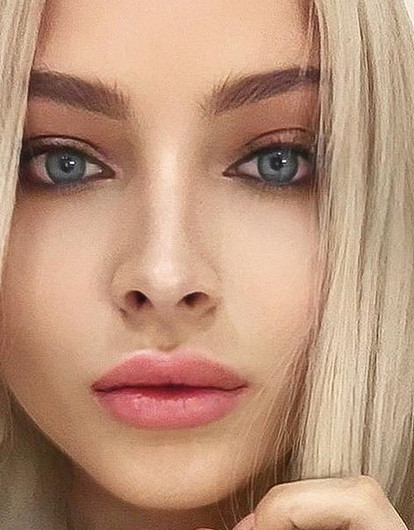 Алена Шишкова сменила имидж (она опять блондинка)