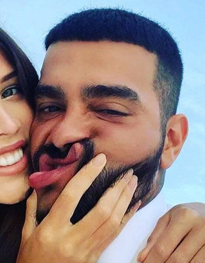 Тимати увернулся от поцелуя Анастасии Решетовой (видео)