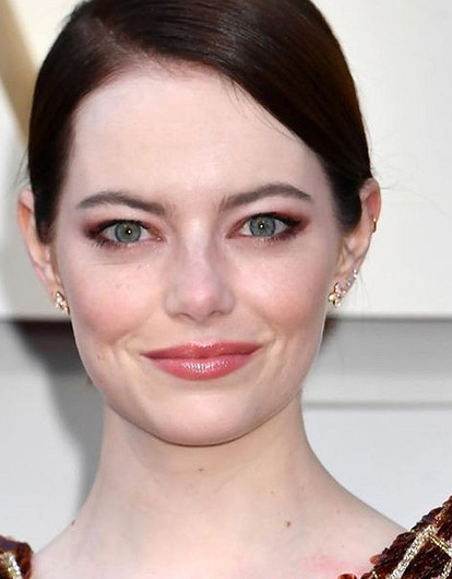 Эмма Стоун похвасталась помолвочным кольцом