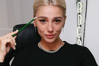 Настя Ивлеева задала Дмитрию Медведеву вопрос о закрытии YouTube (видео)