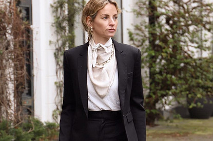 4 способа носить брючный костюм и не выглядеть канцелярской крысой