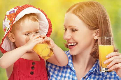 Почему детям нужно покупать специальный сок? Отвечает эксперт