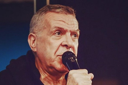 Квартиру отца Ивана Урганта затопило снегом