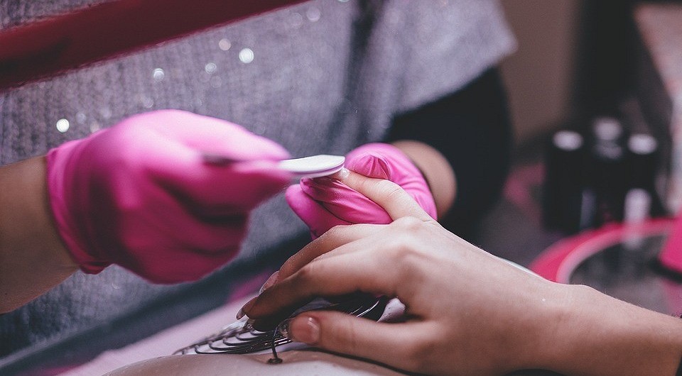 Мастер-класс в домашних условиях: как пользоваться наклейками для ногтей