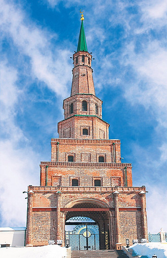 В России тоже есть «падающая» высотка, и находится она на территории Казанского кремля. Отклонение башни составляет около 2 метров. По легенде, гордая царица Казанского ханства Сююмбике,...