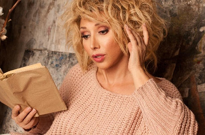 Елена Воробей заявила, что «уведет» Евгения Петросяна у его помощницы