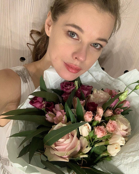 Кажется, что с годами актриса Екатерина Шпица только молодеет. Миниатюрность и миловидность внешности просто не позволяют ей выглядеть на свой настоящий возраст. 