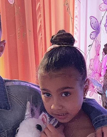 5-летняя дочь Ким Кардашьян получила от бойфренда украшение Tiffany