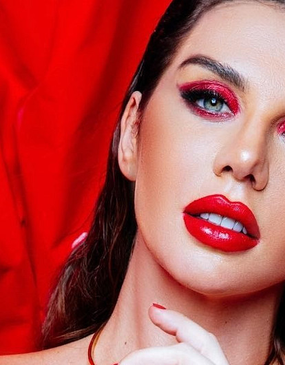 Бывшая солистка ВИА Гры Анна Седокова показала, как прошла ее новая тренировка по кикбоксингу