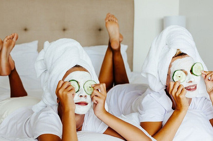 Не дороже 200 рублей: 6 лучших средств для красоты из аптеки