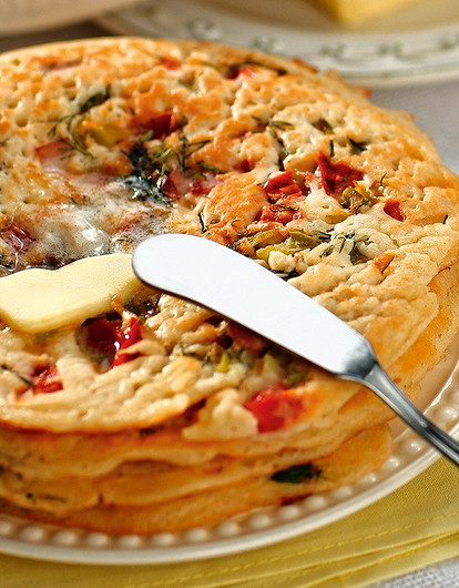 Продолжаем масленицу: рецепт блинов с припеком