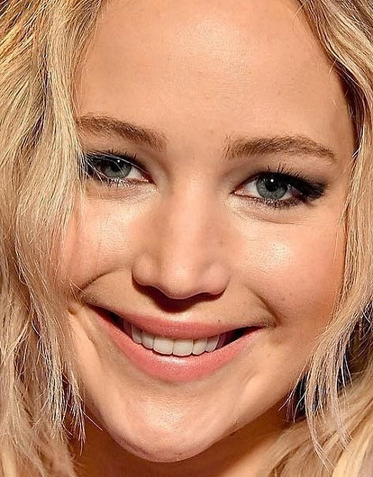 Актриса Дженнифер Лоуренс помолвлена