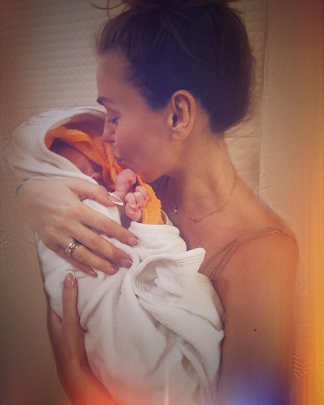 Татьяна Терешина с новорожденным сыном.