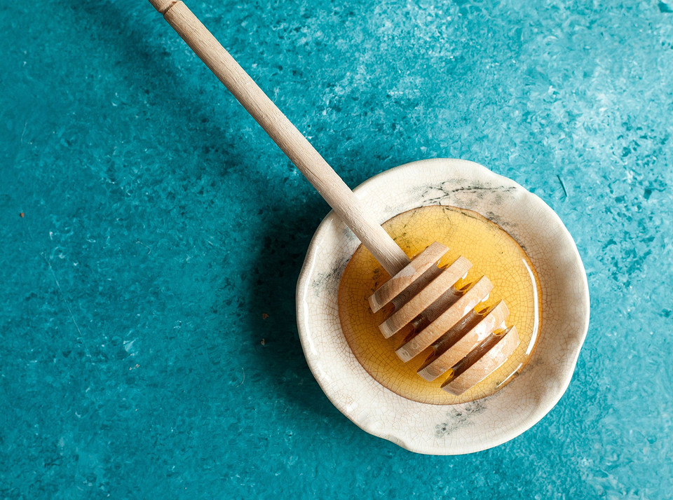 Мед полезнее сахара — правда или миф?