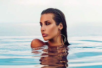 Кэти Топурия опубликовала фото в стиле «ню» из Ростова-на-Дону