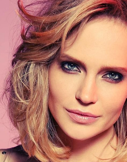 Глюкоза рассказала о своем детстве после фильма о Майкле Джексоне