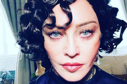 Мадонна сняла видео своего перевоплощения в брюнетку