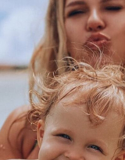 Рита Дакота поделилась смешным фан-артом про свою дочь