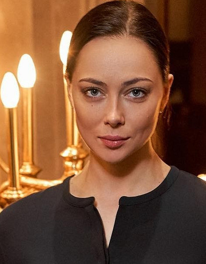 Настасья Самбурская призналась, что прячет своего мужчину